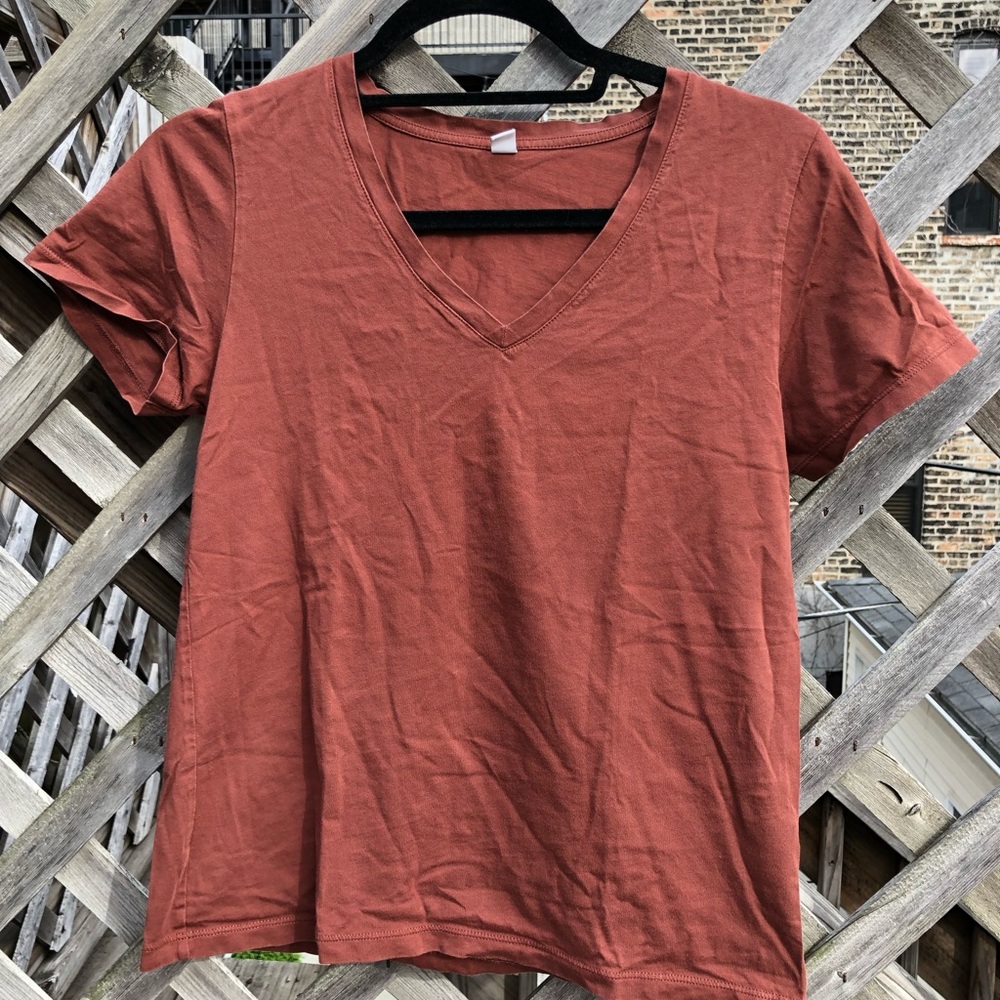 Maroon V-neck T-shirt